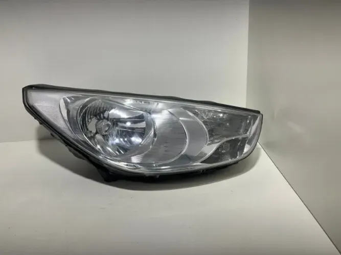 FAROL IX35 2009 2010 2011 2012 2013 2014 2015 SEM LED LADO DIREITO