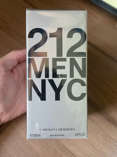 Perfume Carolina Herrera 212 MEN NYC 200ml