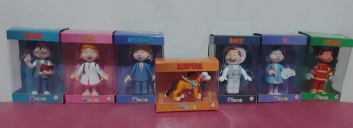 Coleção de bonecos Turma Nosso Amiguinho