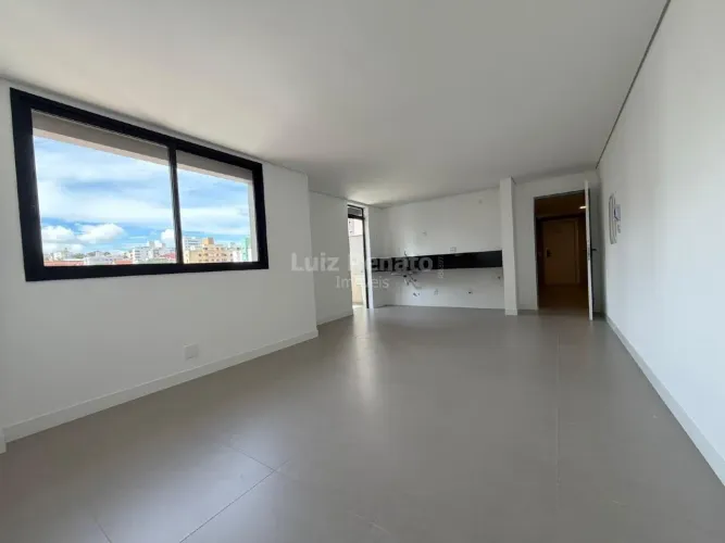 Apartamento à venda no bairro Grajaú