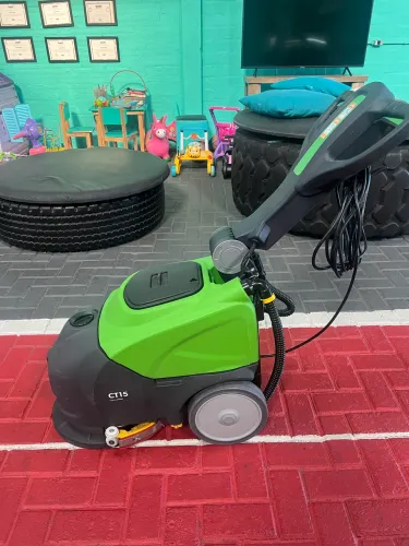 Lavadora de piso IPC CT15