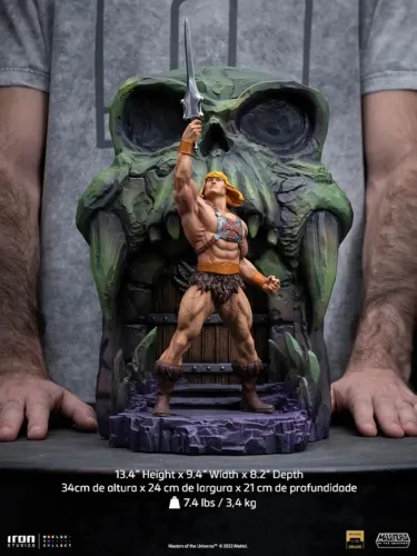He-Man Deluxe Mestres do Universo MOTU 1/10 Iron Studios He-Man no Castelo de Grayskull