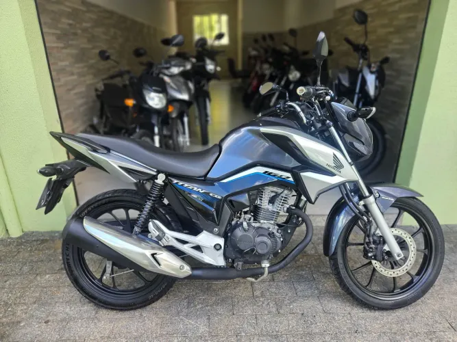 TITAN 160