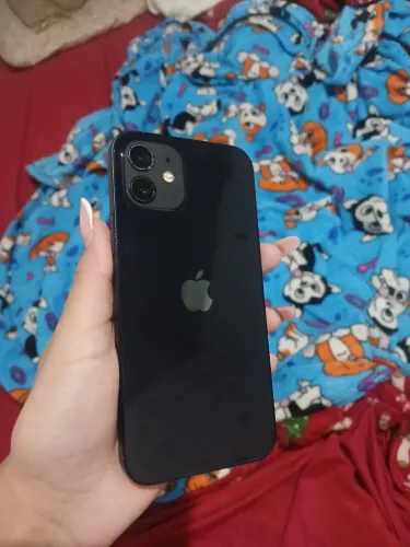 Vende-se iPhone 12