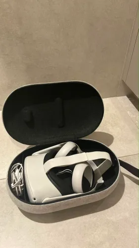 Meta quest 2 VR + case + controles vr novos