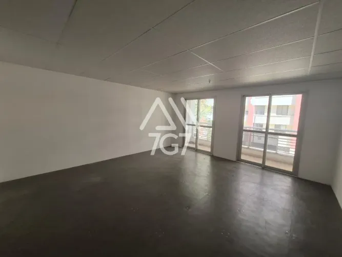 SALA COMERCIAL À VENDA NO JARDIM AMÉRICA: 40m², 1 banheiro, 1 vaga