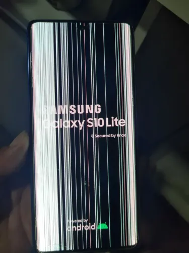 Vendo esse celular da marca Samsung s 10 lite com linhas na tela,mãos está funcionando .