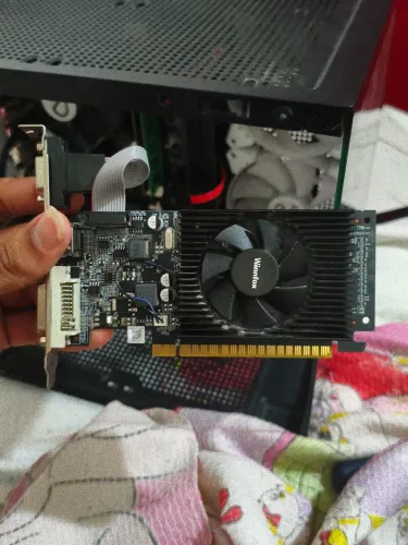  GT 210 1gb excelente estado só estou vendendo pois comprei outra placa 