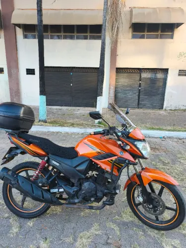 Fazer 150 2014  modelo SED completa ..