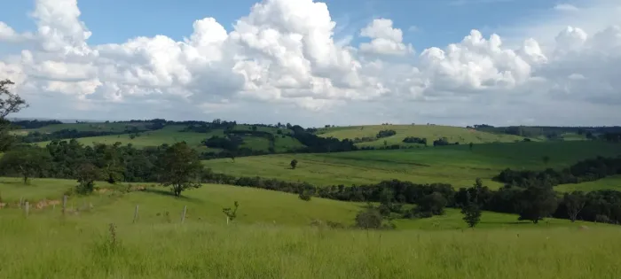 Sítio à 30 minutos de Tatuí Terras com topografia plana e irregular, agricultáveis nas cul