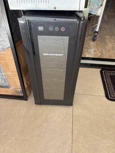 Adega Brastemp 12 lugares 220v