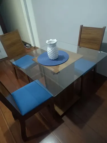 MESA DE VIDRO QUADRADA