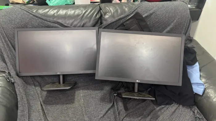 2 monitores lg full hd 22?