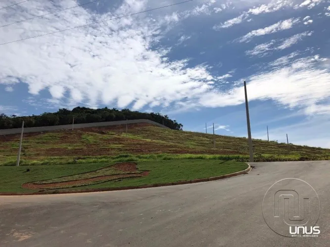 Terreno à venda em Sertão do Maruim, São José