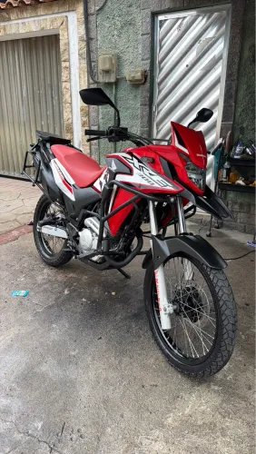 Xre 300, 17 mil rodado. zera demais!!