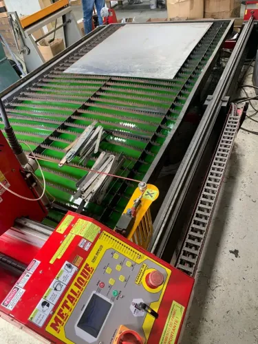 Plasma corte metalique semi novo completo