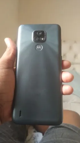 Moto e 64 gigas 