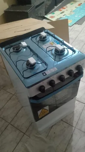 Fogão 4 bocas na caixa