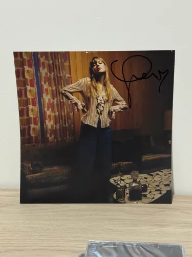 Litografia autografada Taylor Swift Midnights blood moon COM AVARIA