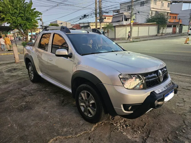 Renault Duster Oroch Dyna. 2.0 Hi-flex 16V Mec. 2016