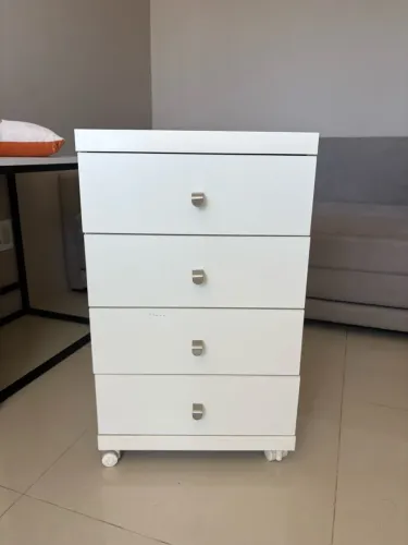 Gaveteiro branco 4 gavetas 