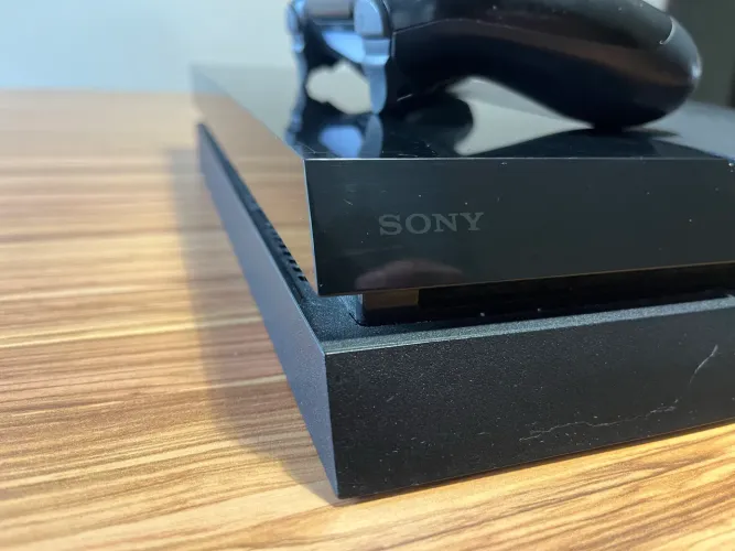 PlayStation 4 - LACRADO!!!