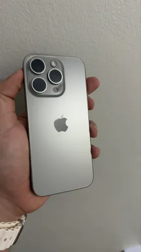 iPhone 15 Pro 128gb 80% bateria