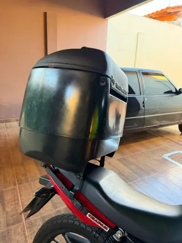 Baú de moto completo 