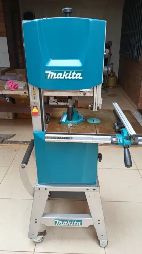 Serra Fita Makita sem uso - Uberaba-MG