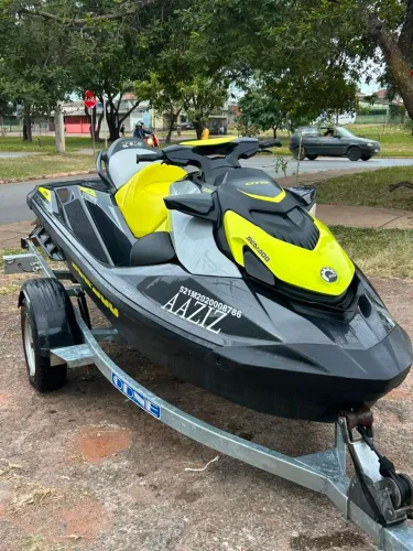 Jetski seadoo gtr 230