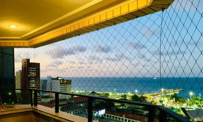 Apartamento para Venda em Fortaleza, Meireles, 3 dormitórios, 3 suítes, 4 banheiros, 3 vag