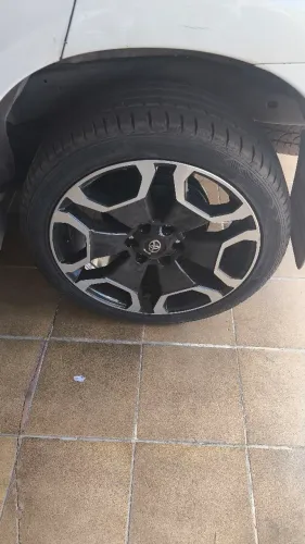 Rodas Aro 22 Hilux Caminhonetes praticamente Novas