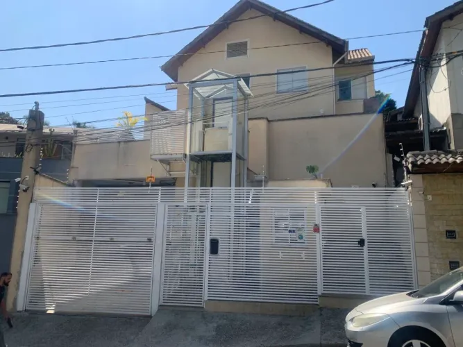 Casa em condomínio perto metrô Butantã 3 dorms suite e 4 vagas
