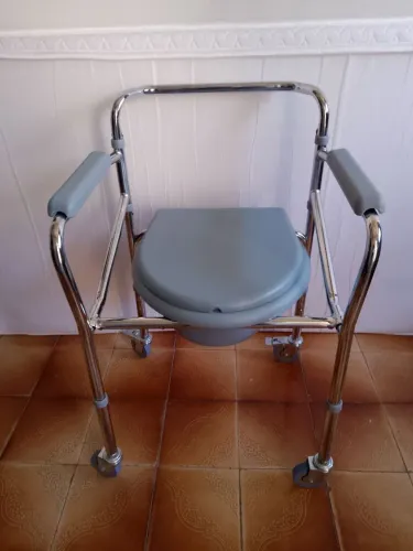 Cadeira de banho dobrável