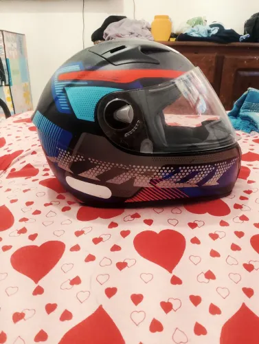 vende-se 2 capacetes xtroy apenas venda