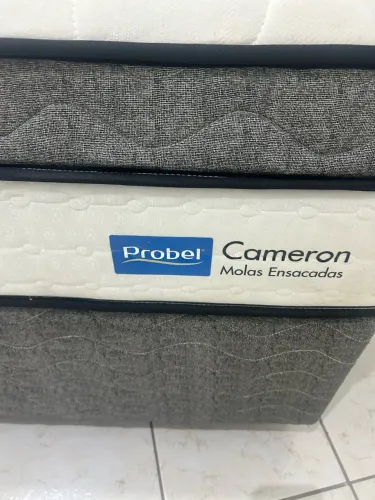 Cama de casal pro Bel