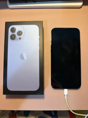 Iphone 13 pro max 256gb azul em bom estado