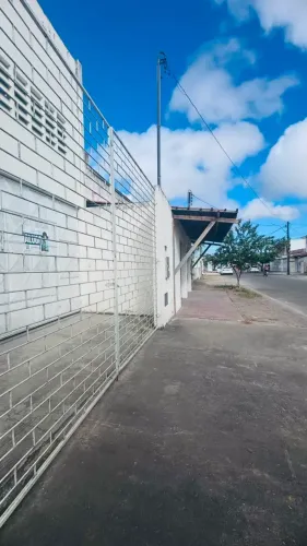 Imóvel para aluguel tem 40 metros quadrados em São João - Feira de Santana - BA