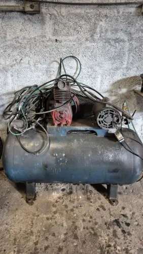 Compressor de Ar 200 litros