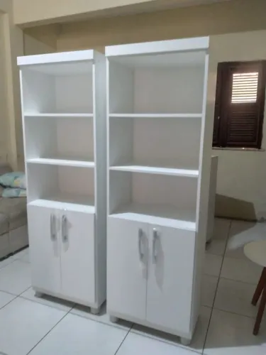 Multiuso Com Portas Em Baixo