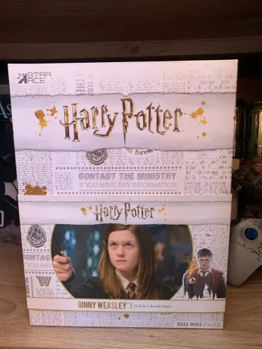 Star Ace Ginny Weasley 1/6 = N Hot Toys Harry Potter