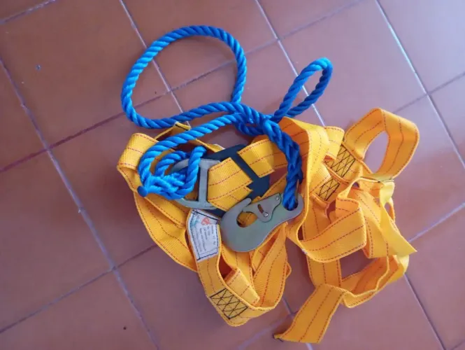Vende se este equipamento cinto de segurança