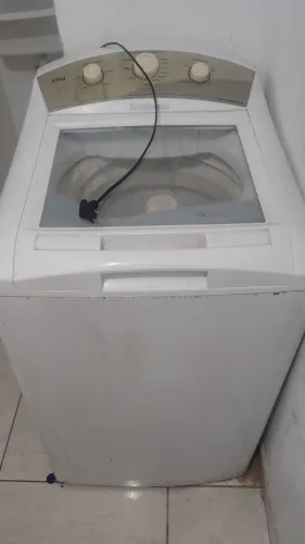 Máquina de lavar com defeito