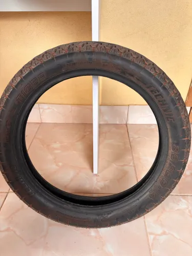 Pneu biz traseiro