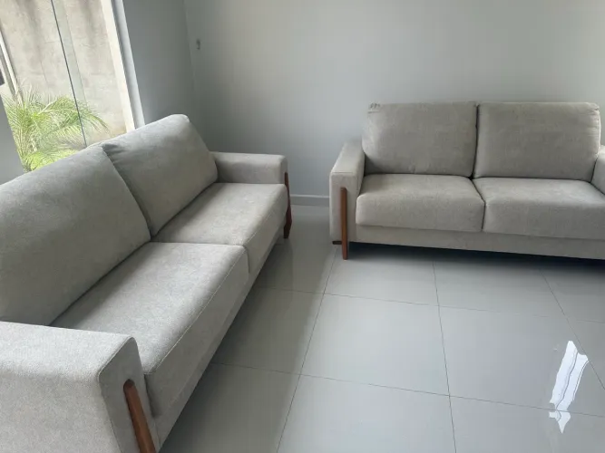 Sofá 2 e 3 Lugares Cinza - Excelente Estado