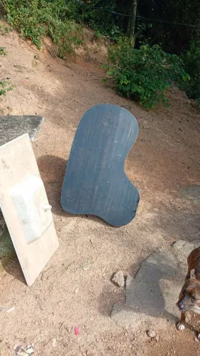 Tenho uma mesa de centro e 2 balcão de pia