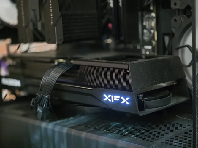 PC Gamer - RX 9070 XT - 4K