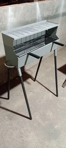 Churrasqueira ideal para churrasquinho!!!