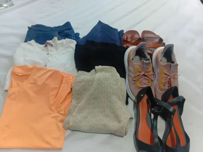 Roupas e calçados feminino 