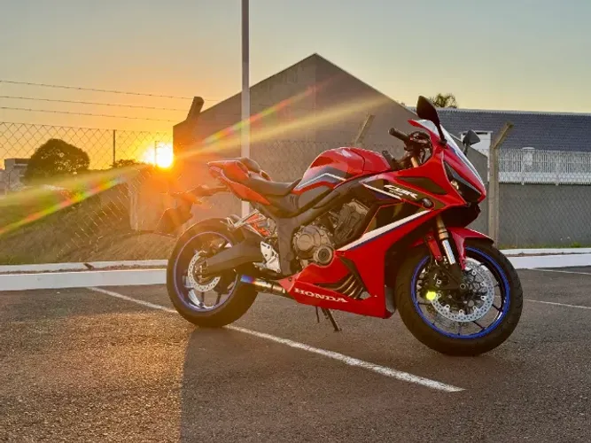 Honda CBR 650R 2022 Exclusiva